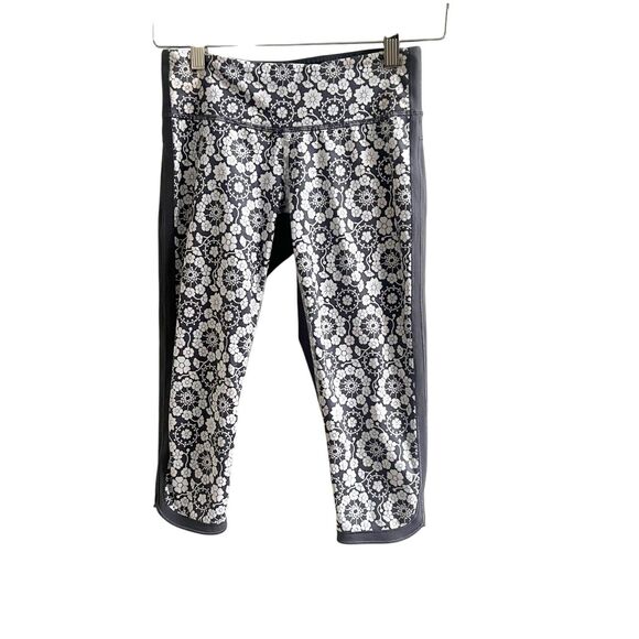 Lululemon Leggings Women's 6 Twiggy Print Nimbus/Soot Light Stretch Ignite Crop - Picture 1 of 11